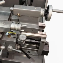 Bench, Engine & Toolroom Lathes: Lathe Type: Engine; Horse Power: 10; Phase: Three; Voltage: 230V; DRO Included: No; Taper Attachment Included: No; Collet Closer Included: No; Work Light Included: Yes