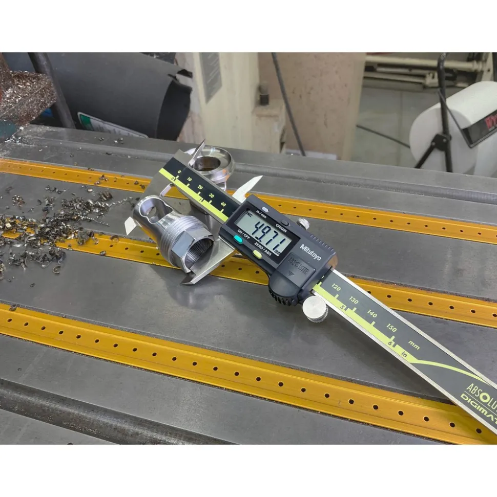 Electronic Caliper: 150.00 mm, 6", 0.01 mm, 0.0005" Resolution, +/-0.02 mm, +/-0.0010" Accuracy, Stainless Steel
