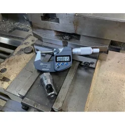 Electronic Outside Micrometer: 0.00 mm to 1