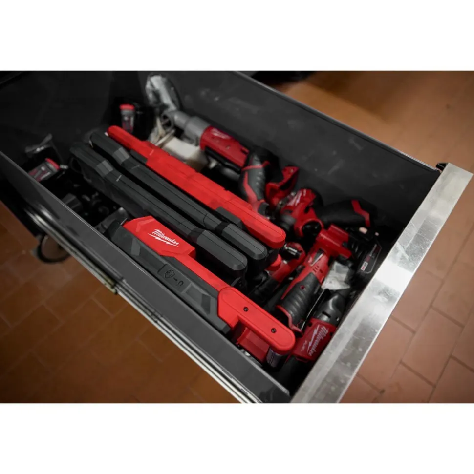 M18™ Magnetic Extendable Boom Light