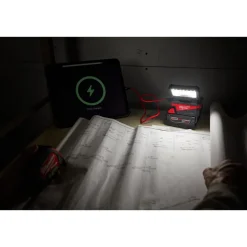 M18™ ROVER™ Compact Folding Flood Light w/ USB Charging