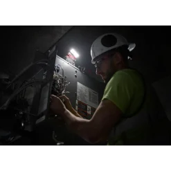 M18™ ROVER™ Compact Folding Flood Light w/ USB Charging