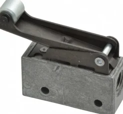 Mechanically Operated Valve: 3-Way Pilot, Steel Roller Actuator, 1/8" Inlet, 2 Position