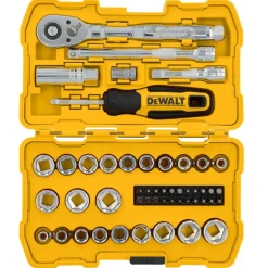 Mechanic's Tool Set: 30 Pc