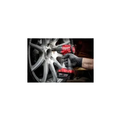 M18 FUEL™ 1/2" Mid-Torque Impact Wrench w/ Friction Ring