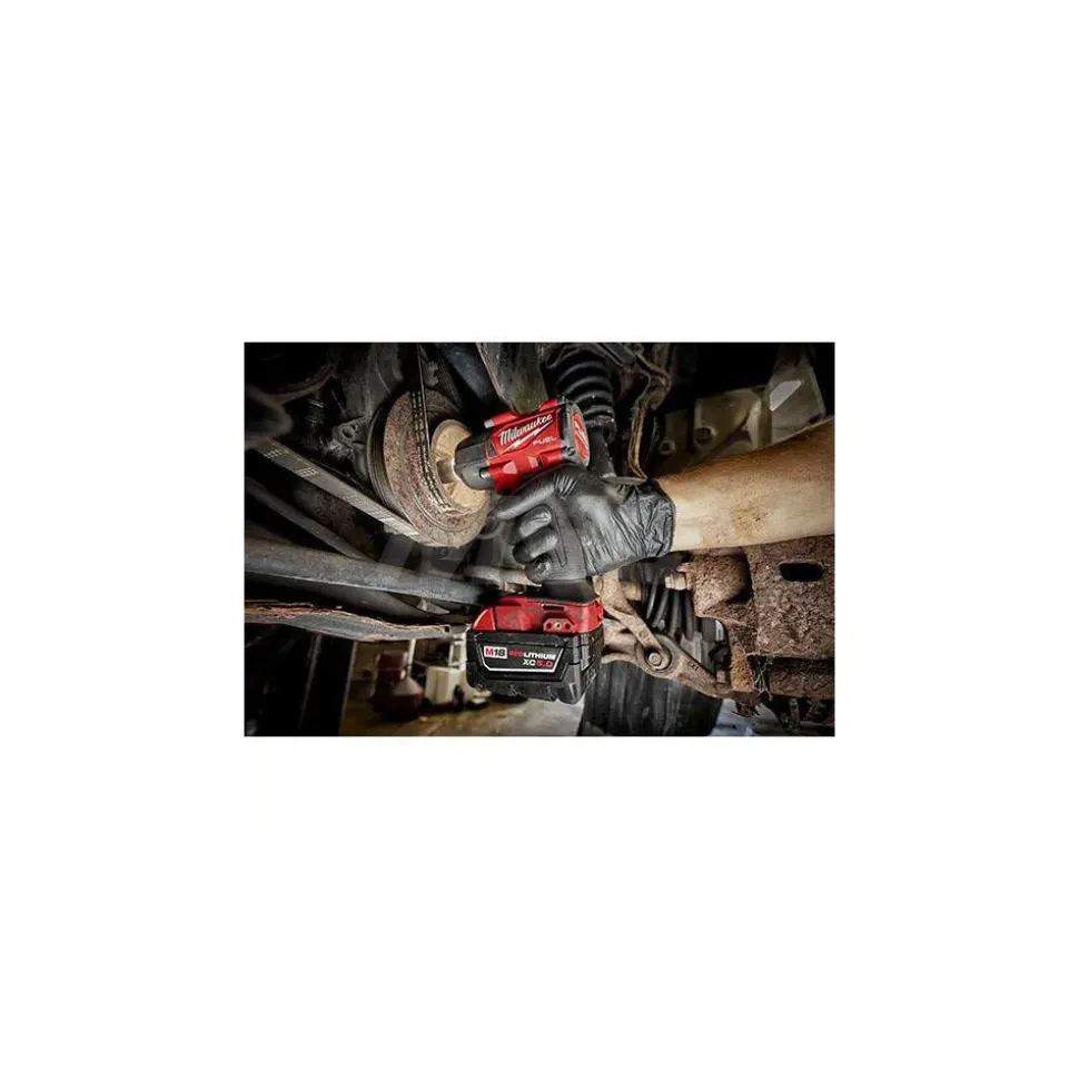 M18 FUEL™ 1/2" Mid-Torque Impact Wrench w/ Friction Ring