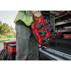 M18™ Six Bay Daisy Chain Rapid Charger w/ PACKOUT™ Compatibility