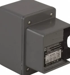 3 Poles, 30 Amp, NEMA, Enclosed Toggle Manual Motor Starter