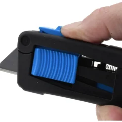 Snap-off Utility Knife: Retractable Blade