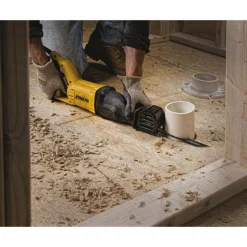 2,900 Strokes per Minute, 1-1/8 Inch Stroke Length, Electric Reciprocating Saw