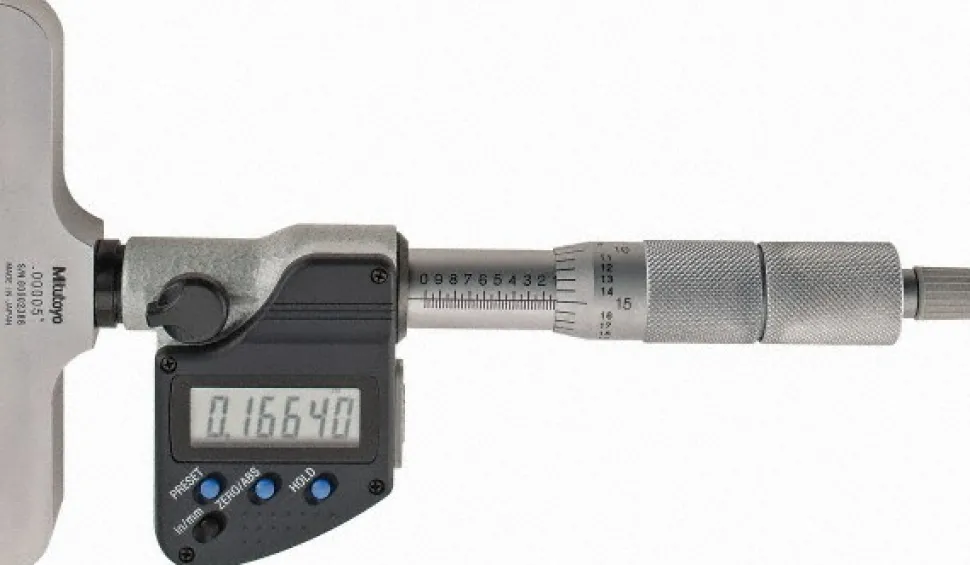 0 to 152.4mm Range, 4" Base Length, 6 Rods, Ratchet Stop Thimble, Electronic Depth Micrometer